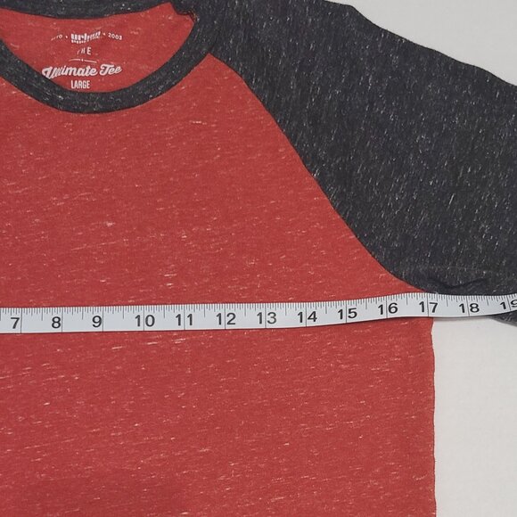 Urban Pipeline Ultimate Tee – Raglan Red & Charcoal – Size L - Picture 6 of 7